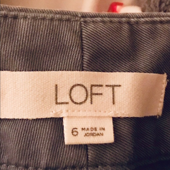 Ann Taylor LOFT Grey Shorts - Picture 5 of 6